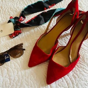 Banana Republic strappy low heels + sunglasses